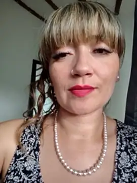 tata_sanz_'s cam snapshot