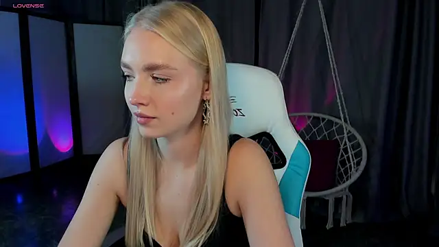 TessaGrays's cam snapshot