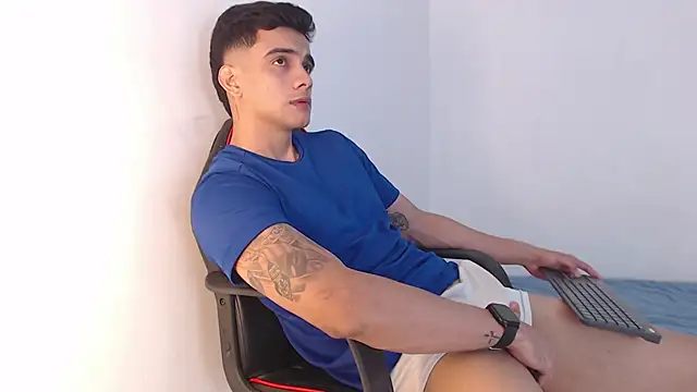 adam_levis17 live sex cam