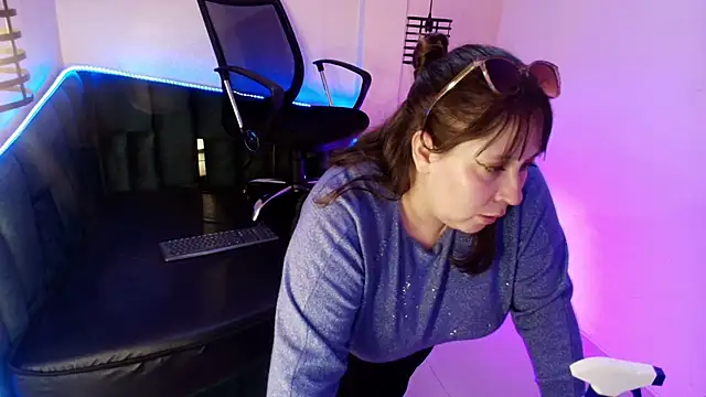 _Emily_rosee_'s cam snapshot