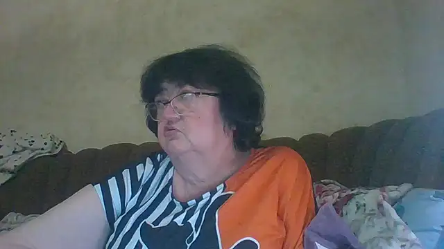 MilaSky5303's cam snapshot