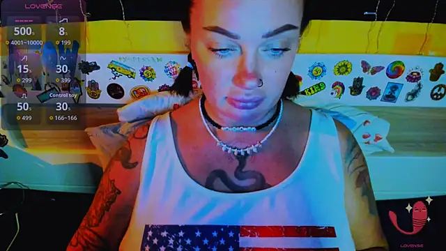 EllieOz's cam snapshot