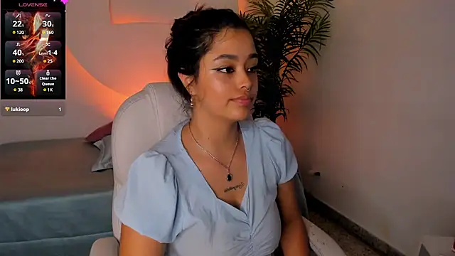 Ariana_Pierce's cam snapshot