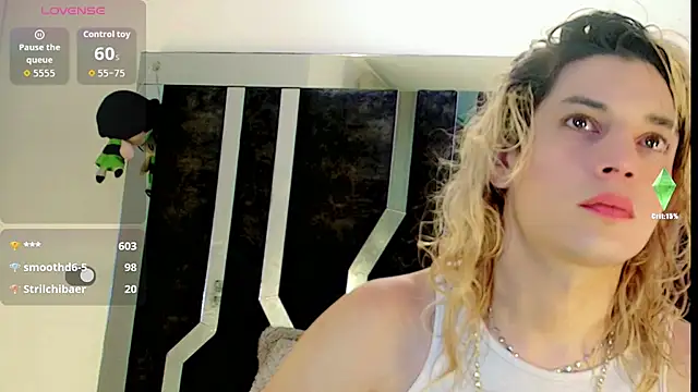 honey_skin's cam snapshot