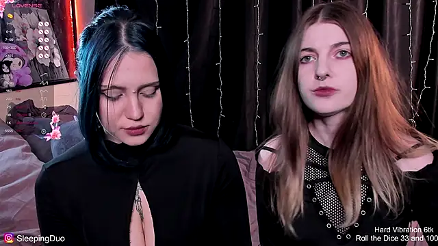 SleepingDuo live sex cam