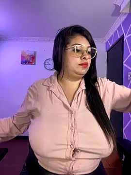 MiiaaJoness live sex cam