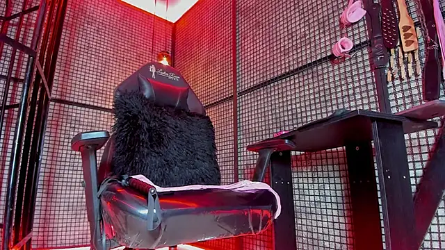 NAILAHARD live sex cam