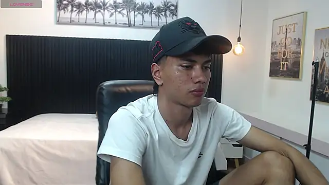 markbowie live sex cam