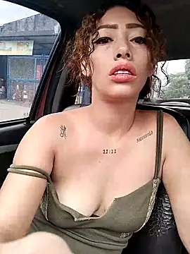 roxyrougee live sex cam