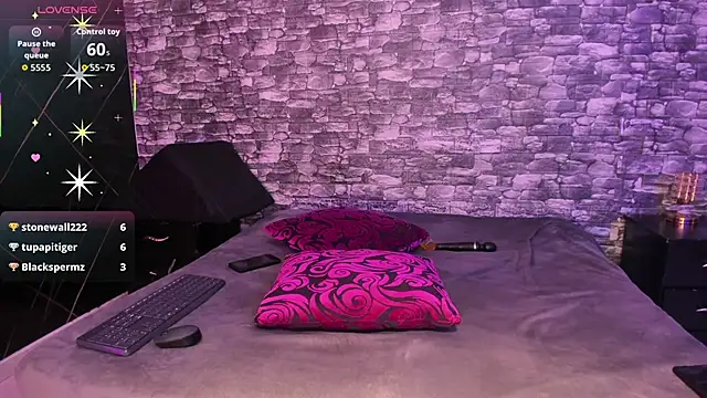 ArianaBlackk's cam snapshot