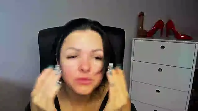 Mollybloom40's cam snapshot