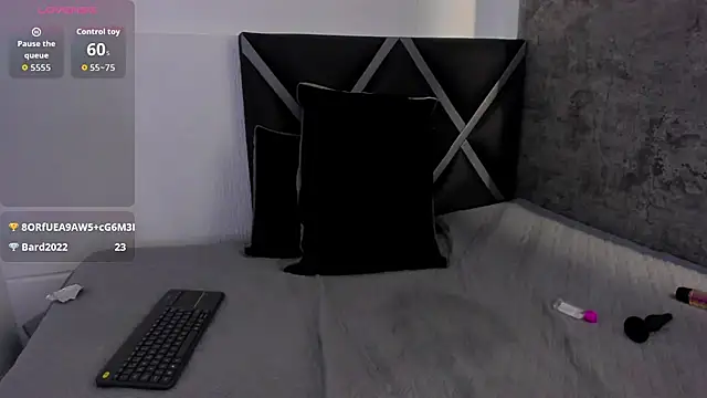 Nicole2507 live sex cam