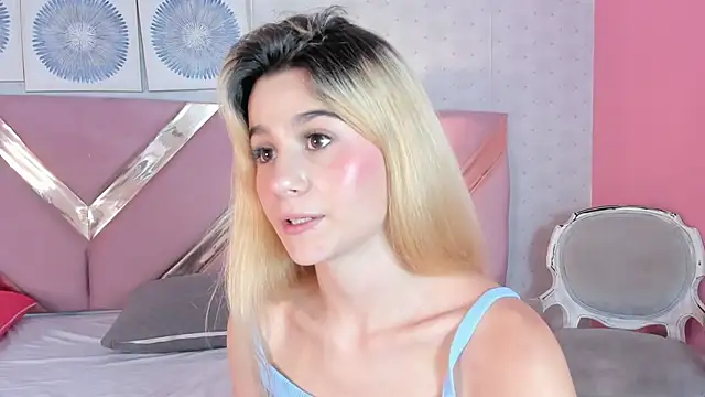 ChloeLaurentt's cam snapshot