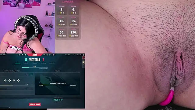 DanielaHang's cam snapshot