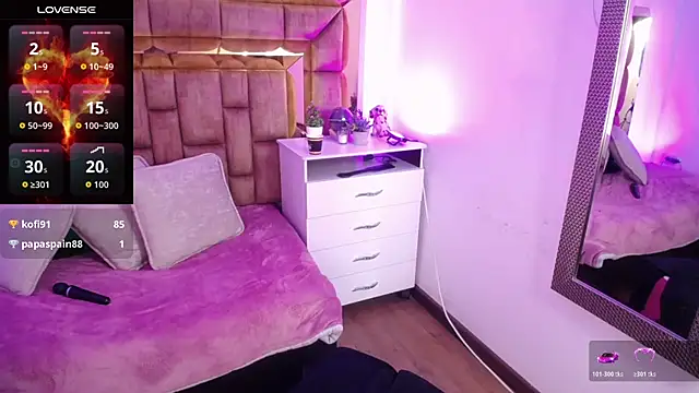 Camila_Mishiima1's cam snapshot