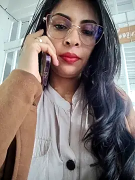 Astrid-- live sex cam