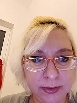 VikaKing live sex cam