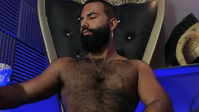 BeardAndrew live sex cam