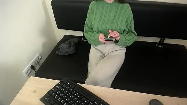 LaimaV_ live sex cam