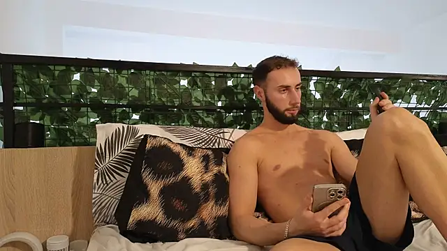 RyanStorm_'s cam snapshot