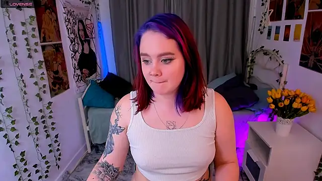 lunaalli's cam snapshot