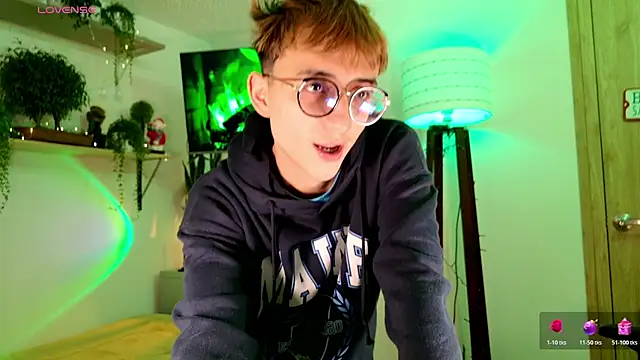 Mr_evan1's cam snapshot