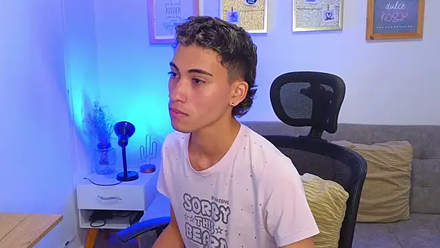 yulian_vasquez's cam snapshot