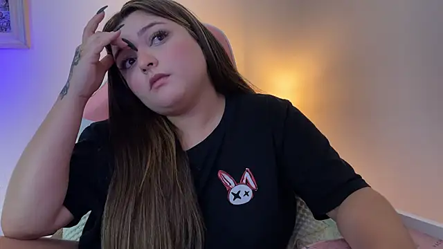 SweetFoxEyes_'s cam snapshot