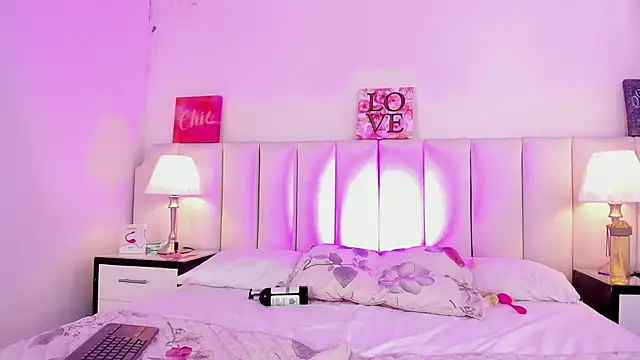 scarlettTease_'s cam snapshot