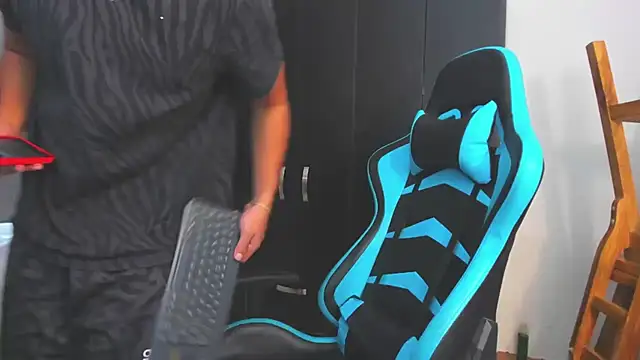 Bray_Kevin's cam snapshot