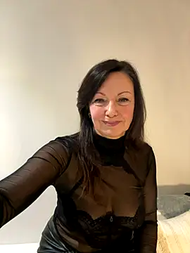 HotLdyllic's cam snapshot