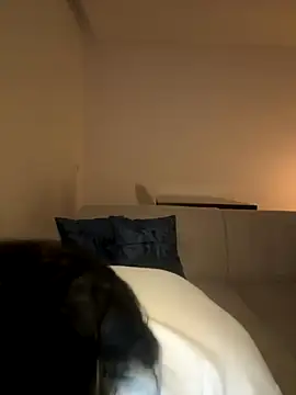 krissiswrld-'s cam snapshot