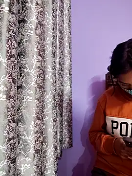 Student12th's cam snapshot