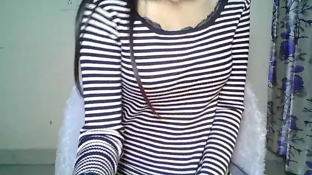 Naughty_Nayra's cam snapshot