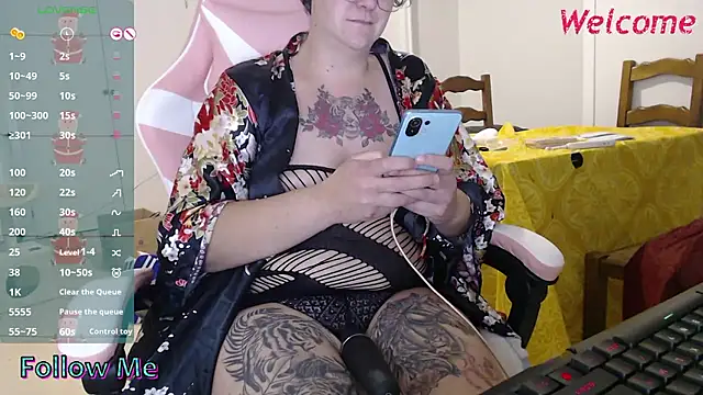 DadoTigresse's cam snapshot