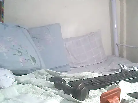 loriepinay46's cam snapshot