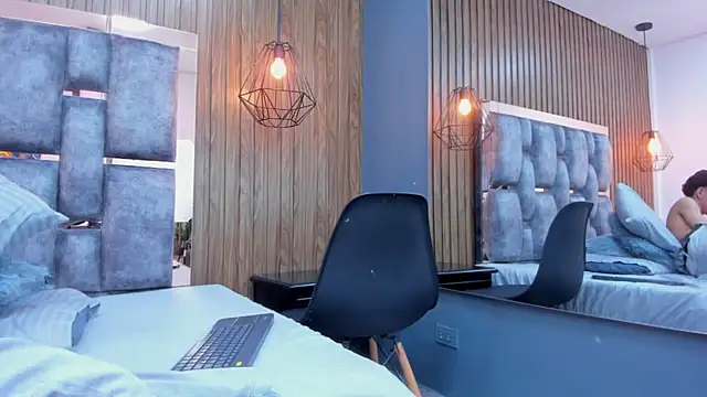 owen__johnson live sex cam