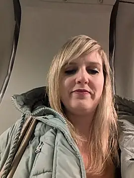 Sexybiene969's cam snapshot