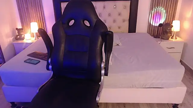 Serena_Houstonn's cam snapshot