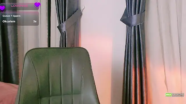 _Lov_Lynh live sex cam