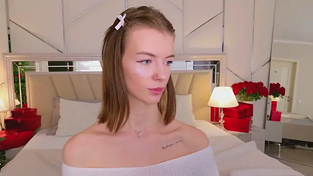 MeganMour's cam snapshot