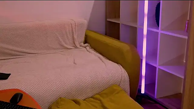 RaileReed's cam snapshot