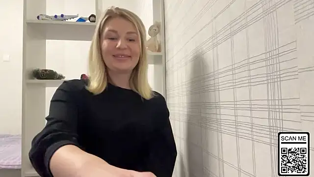 Blondie_xoxoxo's cam snapshot