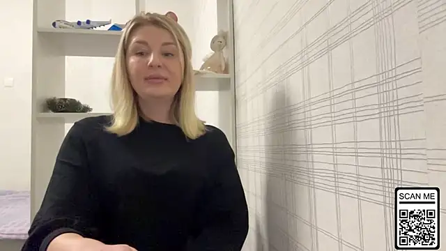 Blondie_xoxoxo's cam snapshot