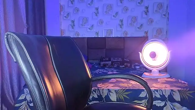 BABY_RANI_'s cam snapshot