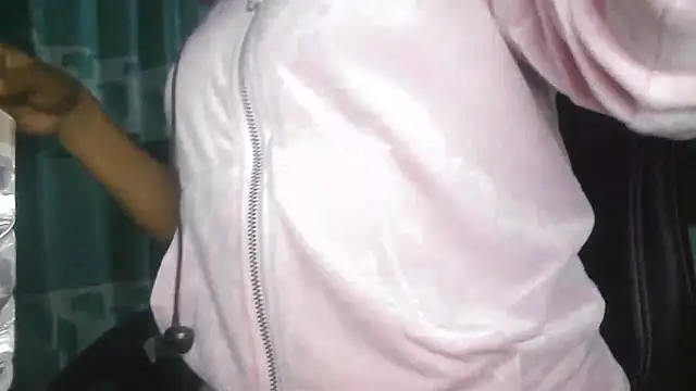 meghbalikargolponoy09's cam snapshot