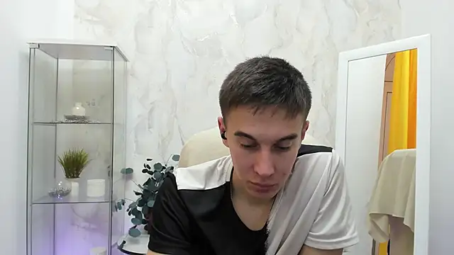 MarkKullen's cam snapshot