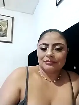 ElizabethWeil's cam snapshot