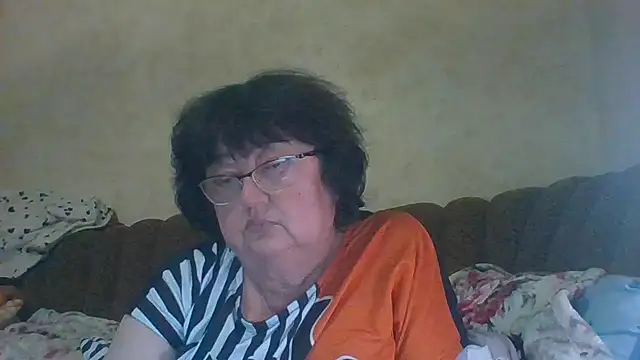 MilaSky5303's cam snapshot