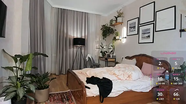 NicoleLuv's cam snapshot